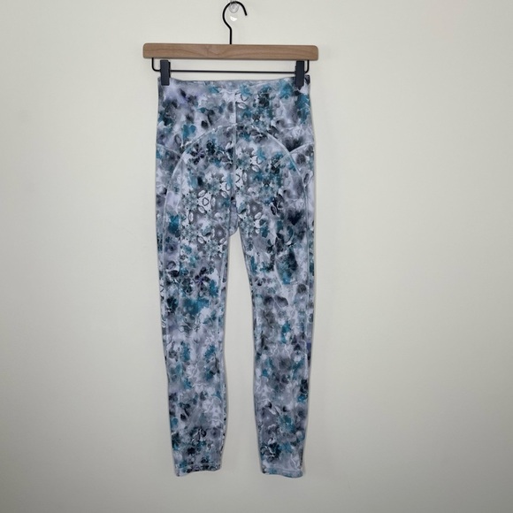 Lululemon Unlimit High-Rise Tight 25" Kaleidofloral Multi yoga Athleisure - Picture 8 of 8